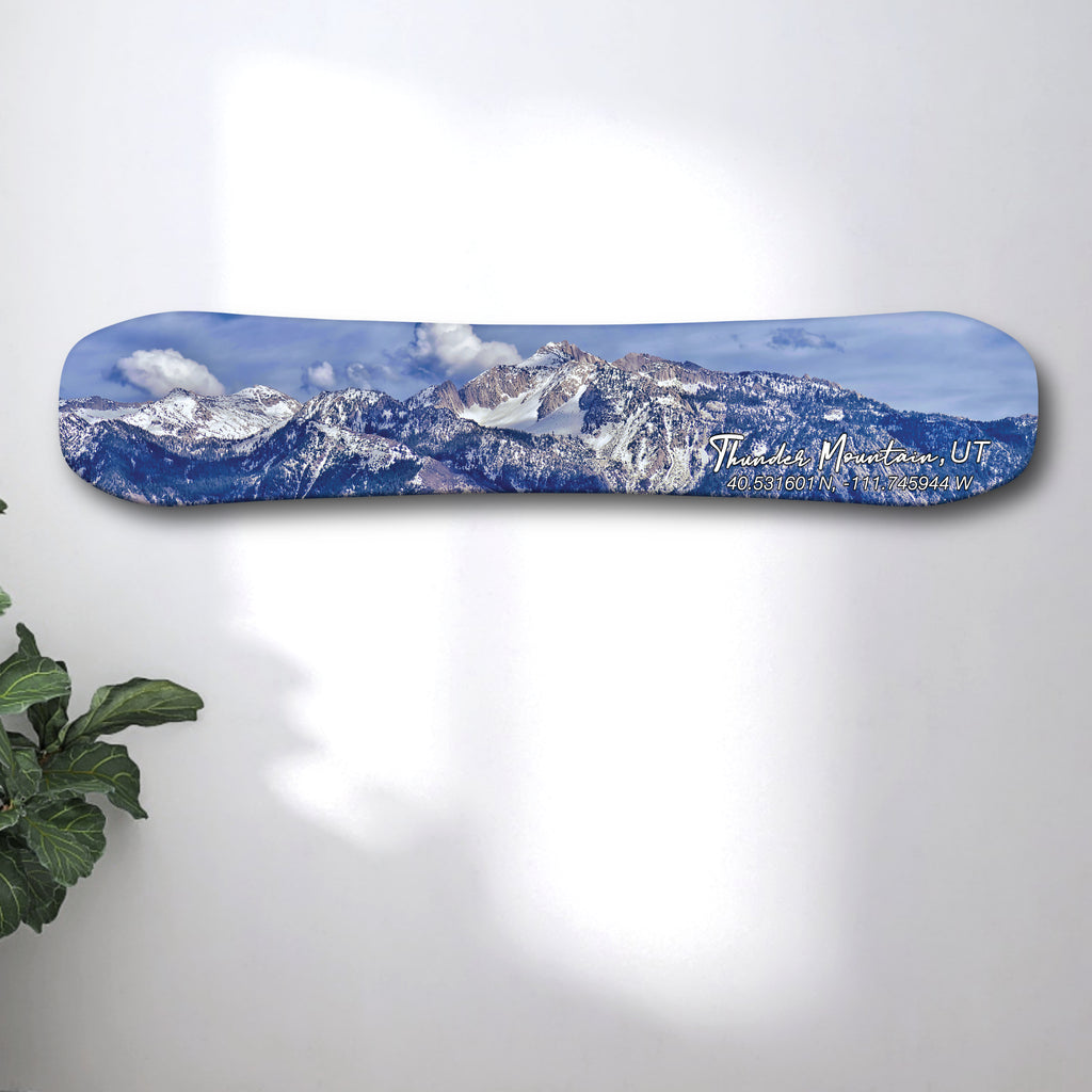 Mountain Snowboard Wall Décor 